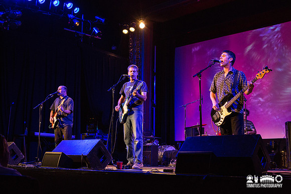The Jigsaws in concert