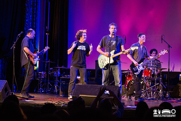The Jigsaws in concert