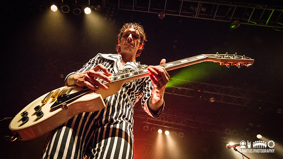 The Darkness in concert