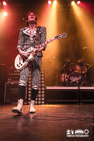 The Darkness in concert
