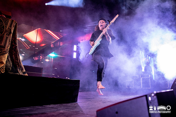 Tash Sultana in concert