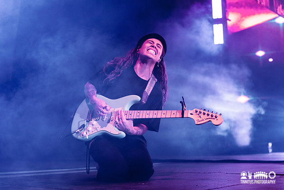 Tash Sultana in concert