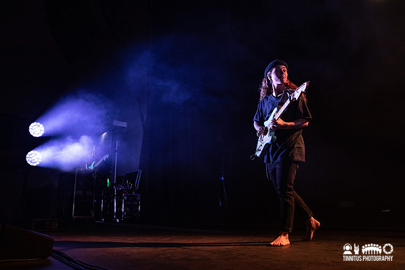 Tash Sultana in concert