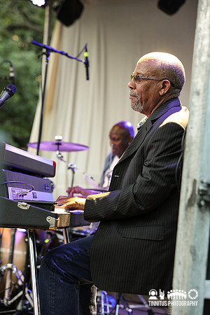 Hailu Mergia in concert