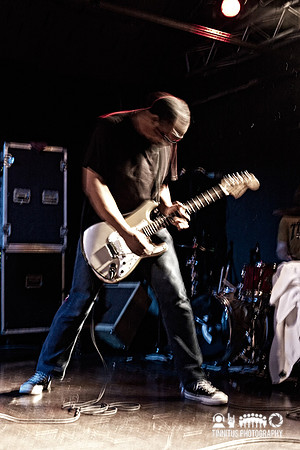 The Dirtbombs in concert