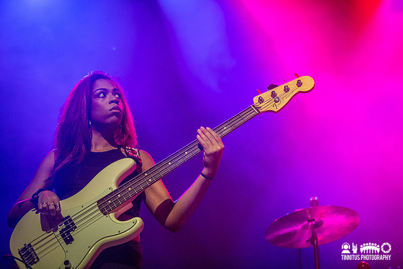 The Skins in concert