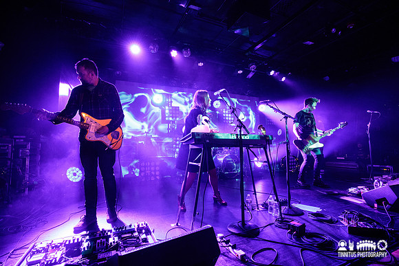 Slowdive in concert