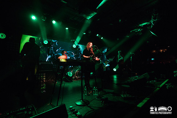 Slowdive in concert