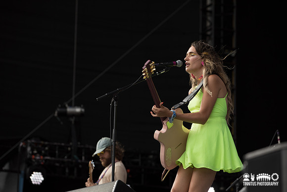 Speedy Ortiz in concert