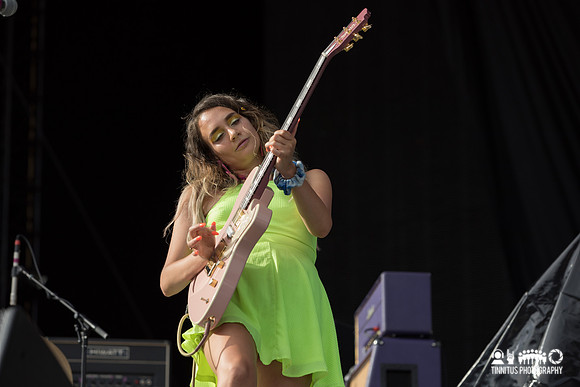 Speedy Ortiz in concert