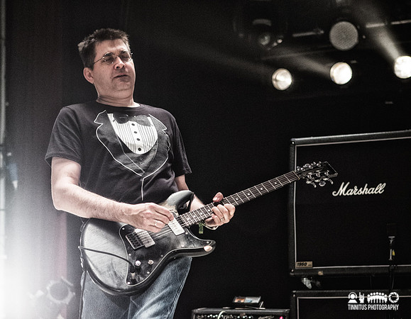 Shellac in concert
