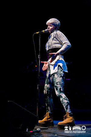 Robyn in concert