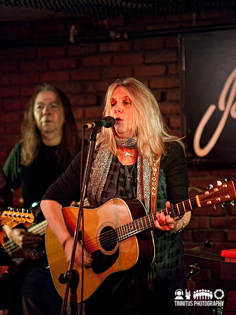 Pegi Young in concert