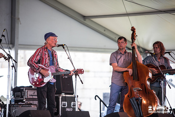 Michael Hurley in concert