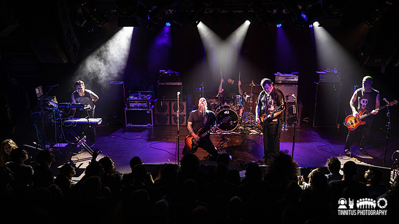 Neurosis in concert