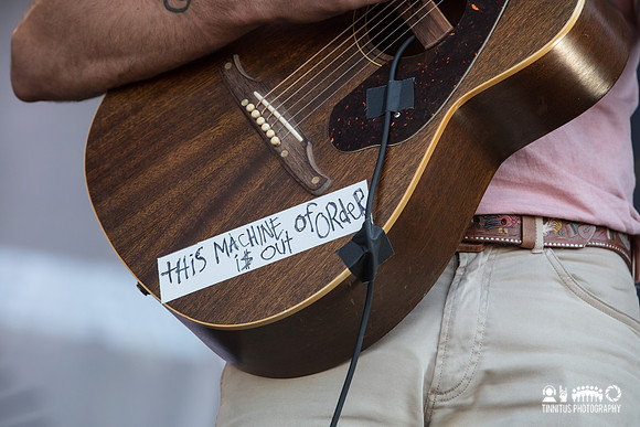 Rayland Baxter in concert