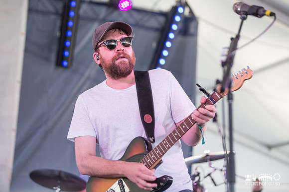 Frightenend Rabbit in concert