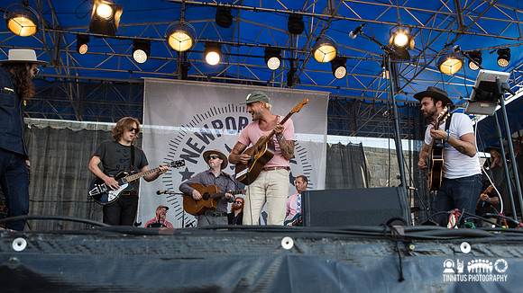 Carl Broemel, Rayland Baxter and Shakey Graves with Speak Out in concert