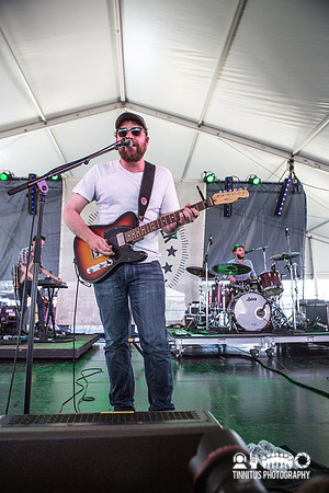 Frightenend Rabbit in concert