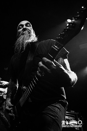 Neurosis in concert
