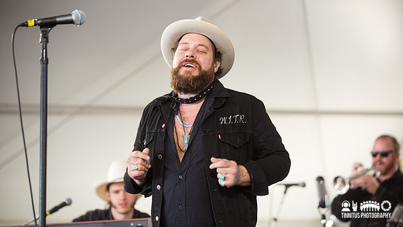 Nathaniel Rateliff and The Night Sweats in concert