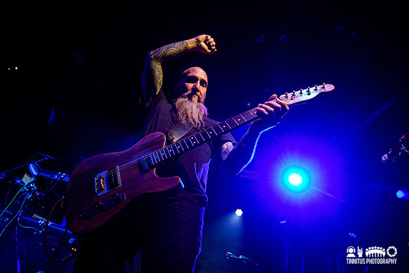 Neurosis in concert