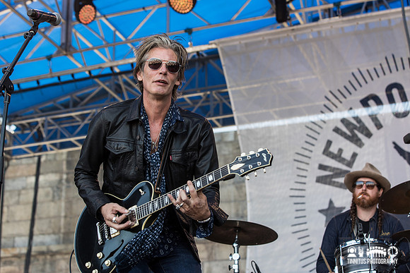Charlie Sexton in concert