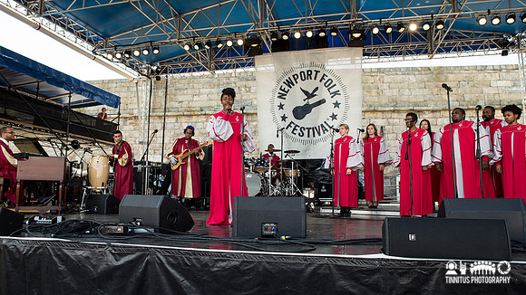 Berklee School Of Music Gospel and Roots Choir in concert