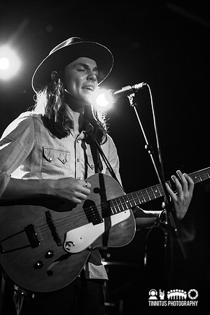 James Bay in concert