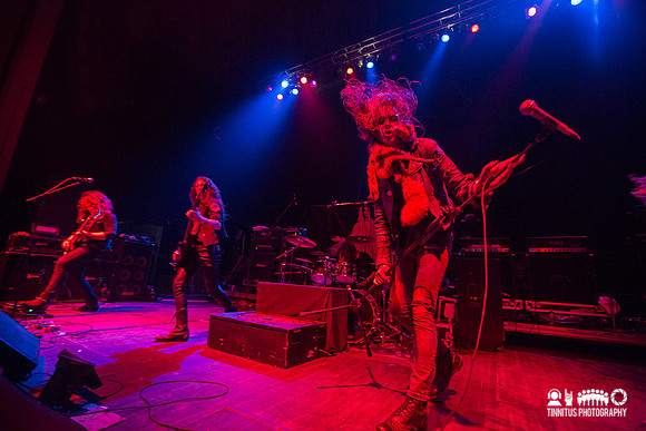 In Solitude in concert