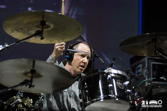Jack Irons in concert