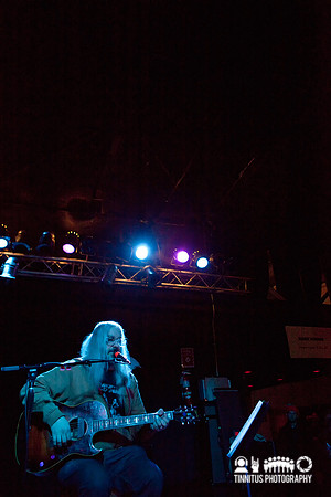 J Mascis in concert