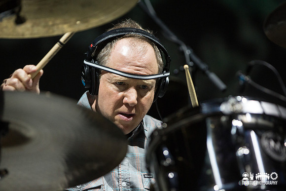 Jack Irons in concert
