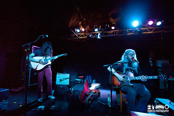J Mascis in concert