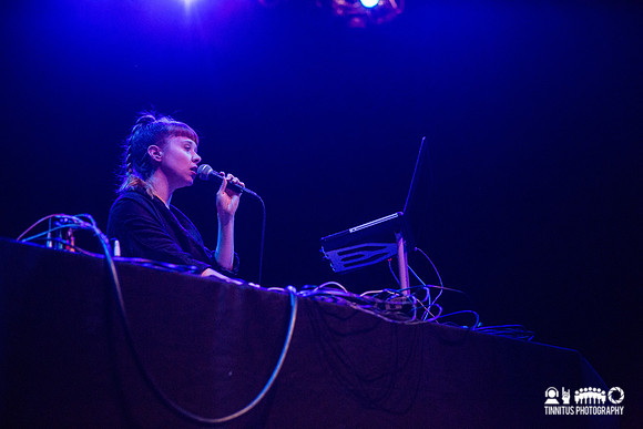 Holly Herndon in concert