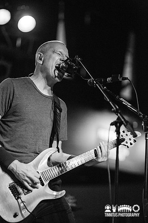 Helmet in concert