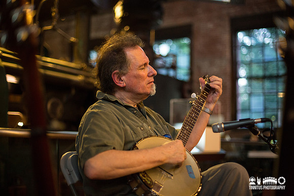 Glenn Jones in concert
