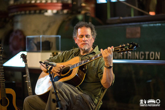 Glenn Jones in concert