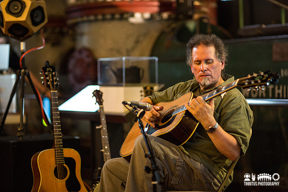 Glenn Jones in concert
