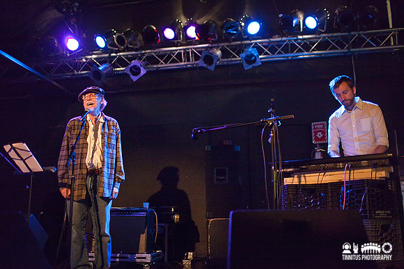 Ed Askew in concert