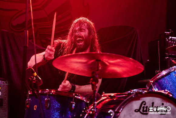 Electric Citizen in concert
