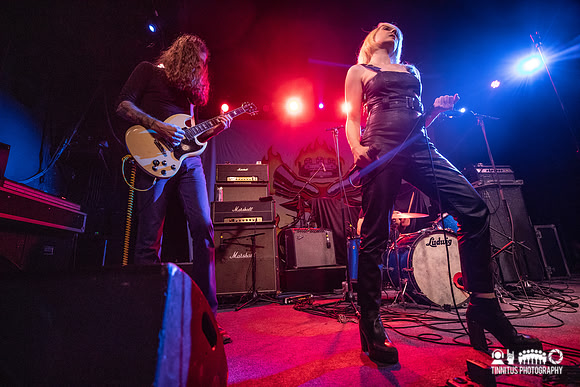 Electric Citizen in concert
