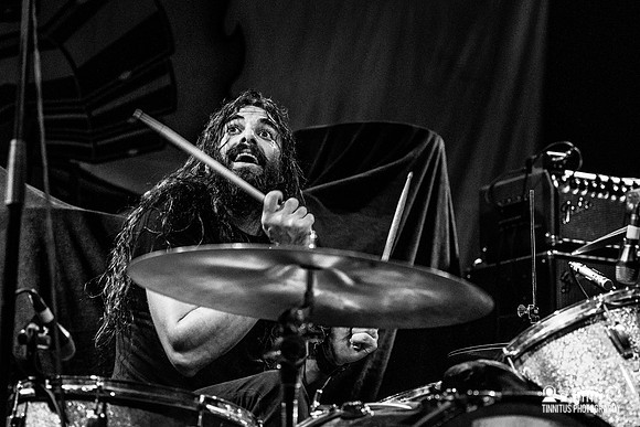 Electric Citizen in concert