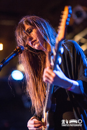 Emma Ruth Rundle in concert