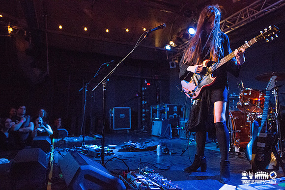 Emma Ruth Rundle in concert