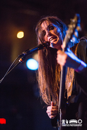 Emma Ruth Rundle in concert