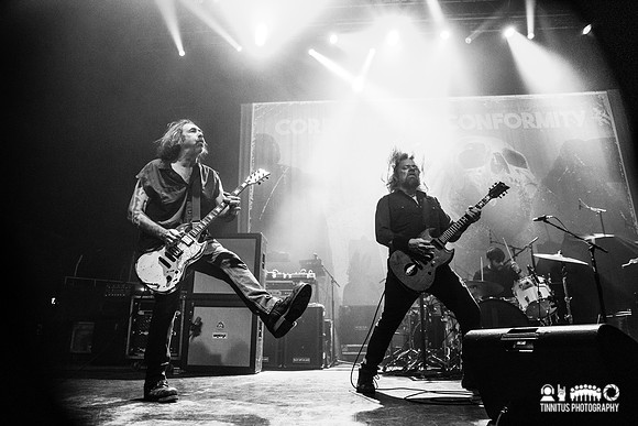 Corrosion of Conformity in concert
