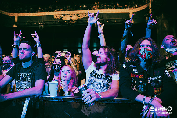 Khemmis in concert