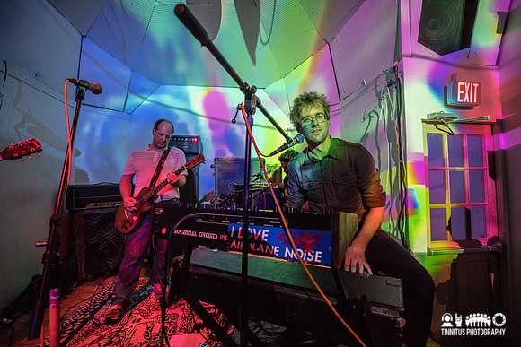 Oneida in concert