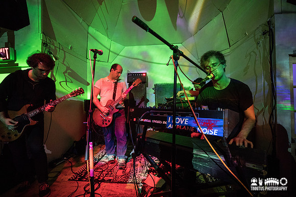 Oneida in concert